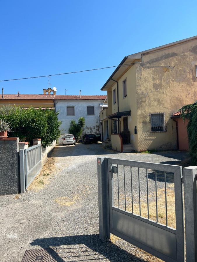 Cecco Guest House Pisa Bagian luar foto